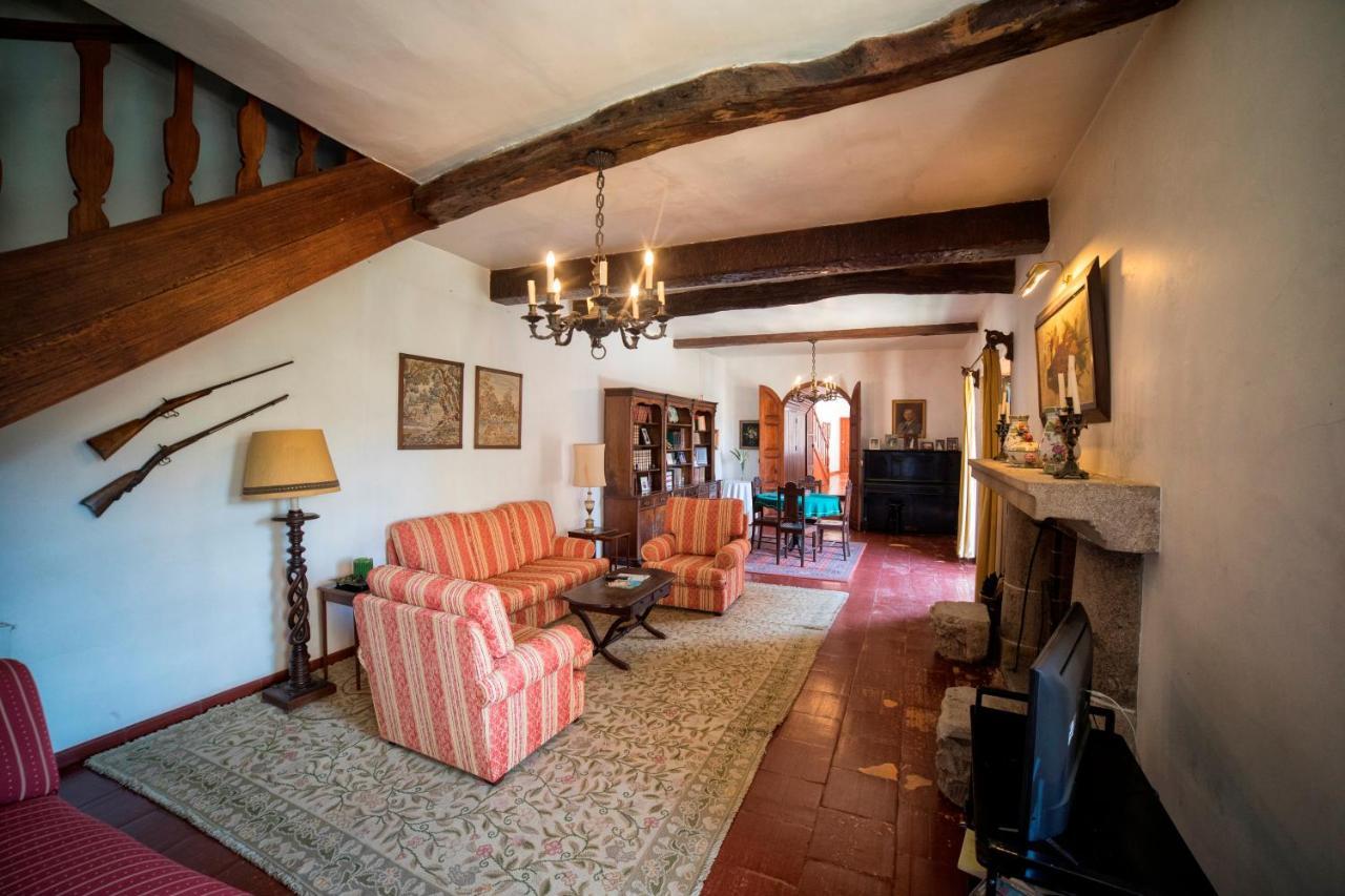 바르셀로스 Casa Dos Assentos De Quintiaes B&B 외부 사진