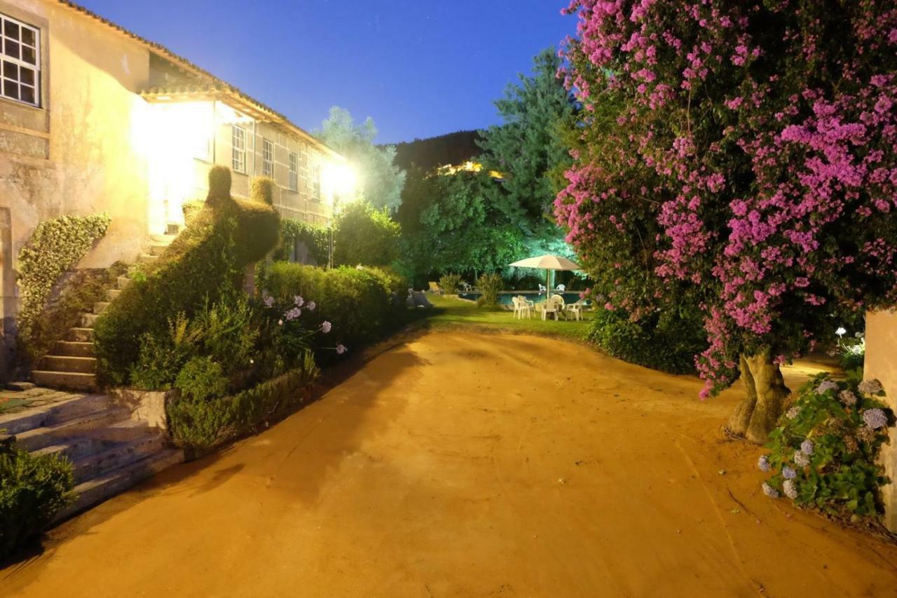 바르셀로스 Casa Dos Assentos De Quintiaes B&B 외부 사진
