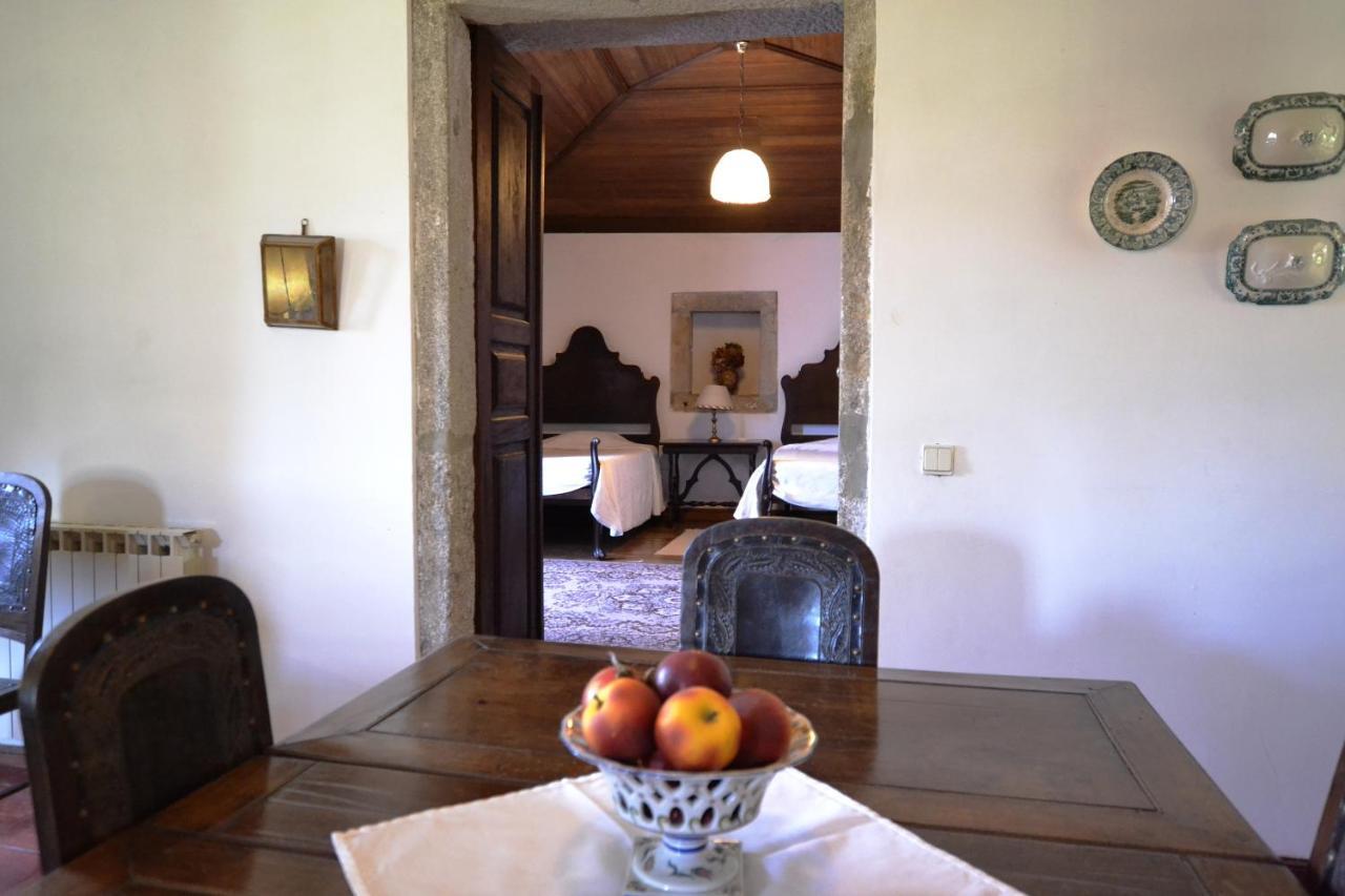 바르셀로스 Casa Dos Assentos De Quintiaes B&B 외부 사진